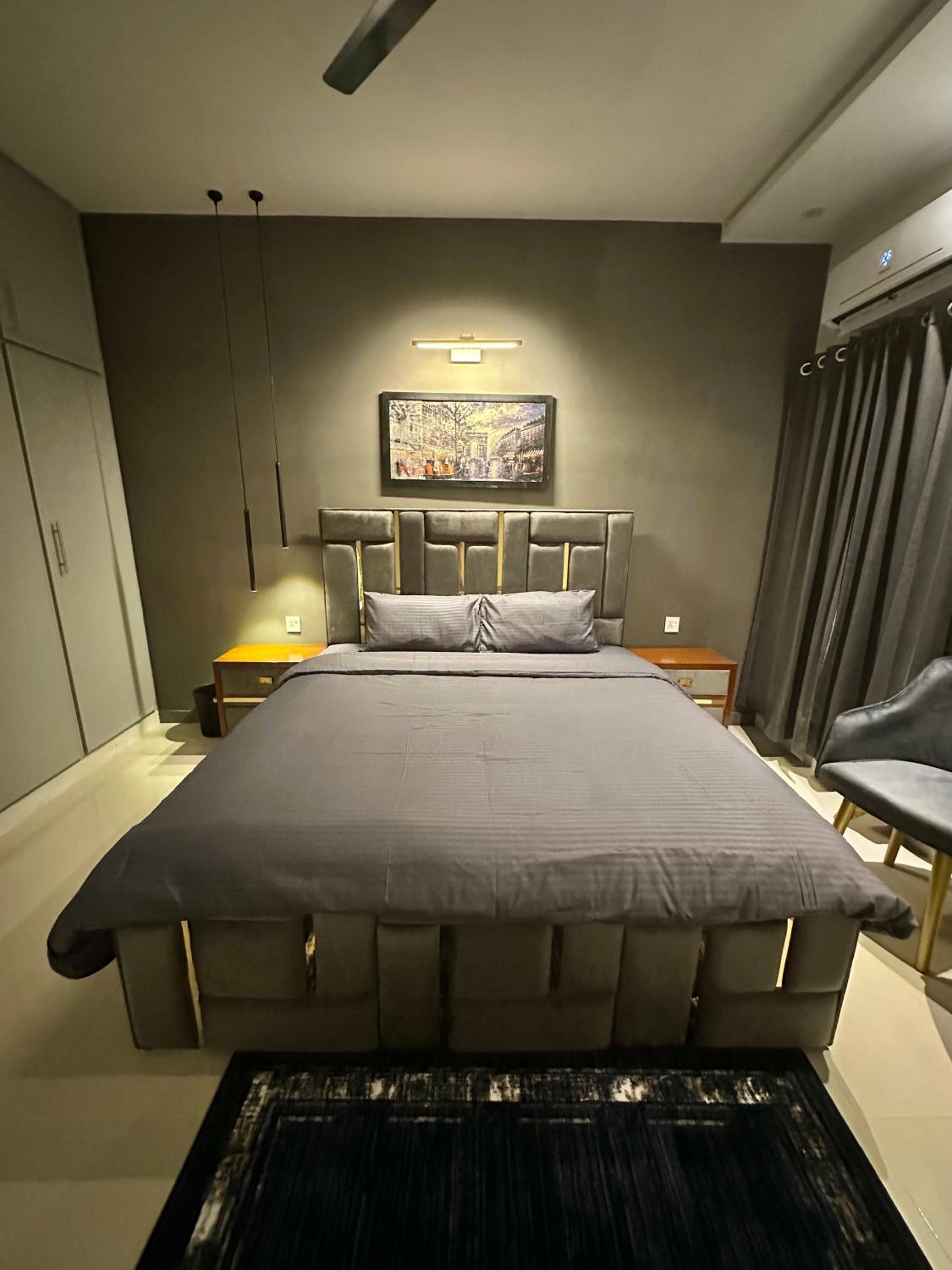Freddy's Executive Apartments