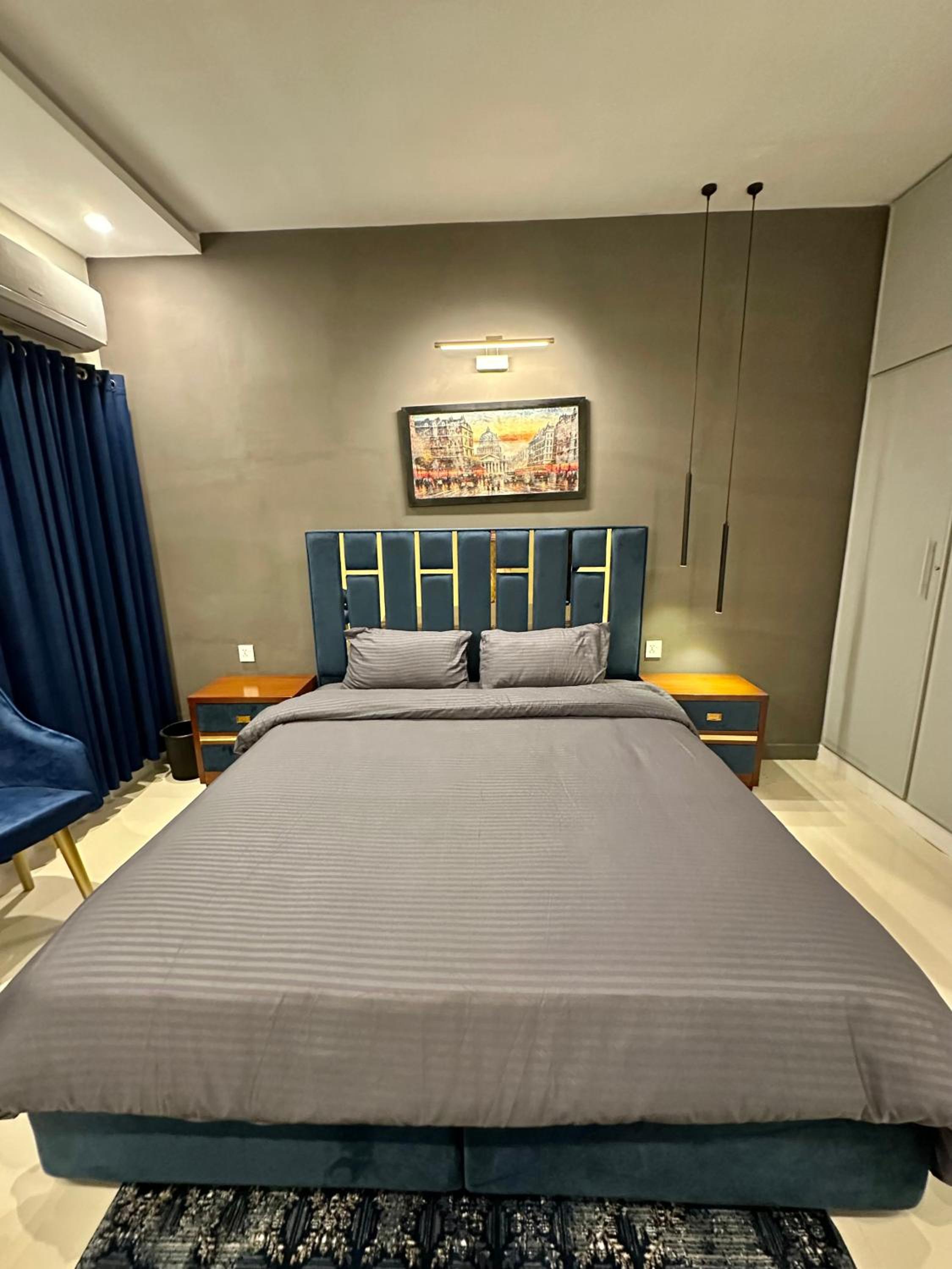 Freddy's Executive Apartments