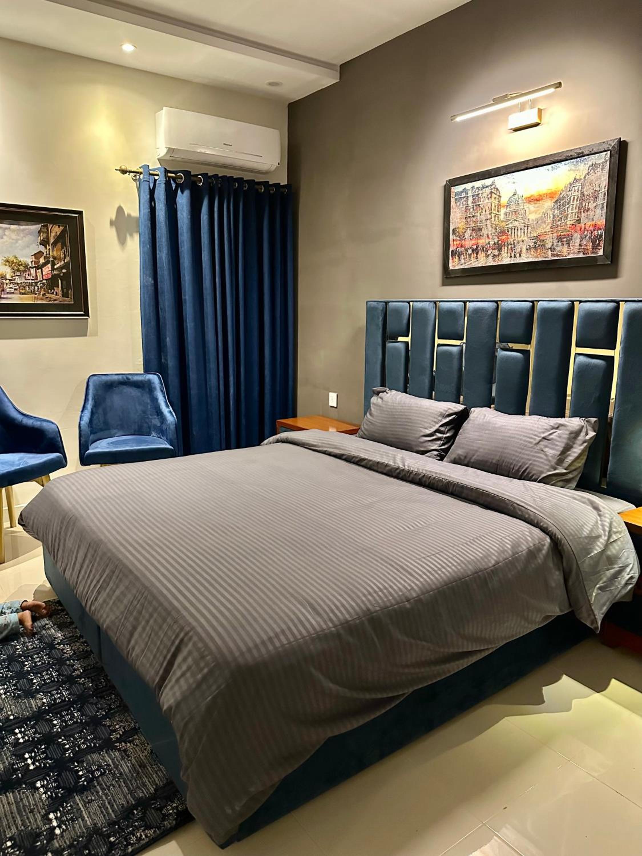 Freddy's Executive Apartments