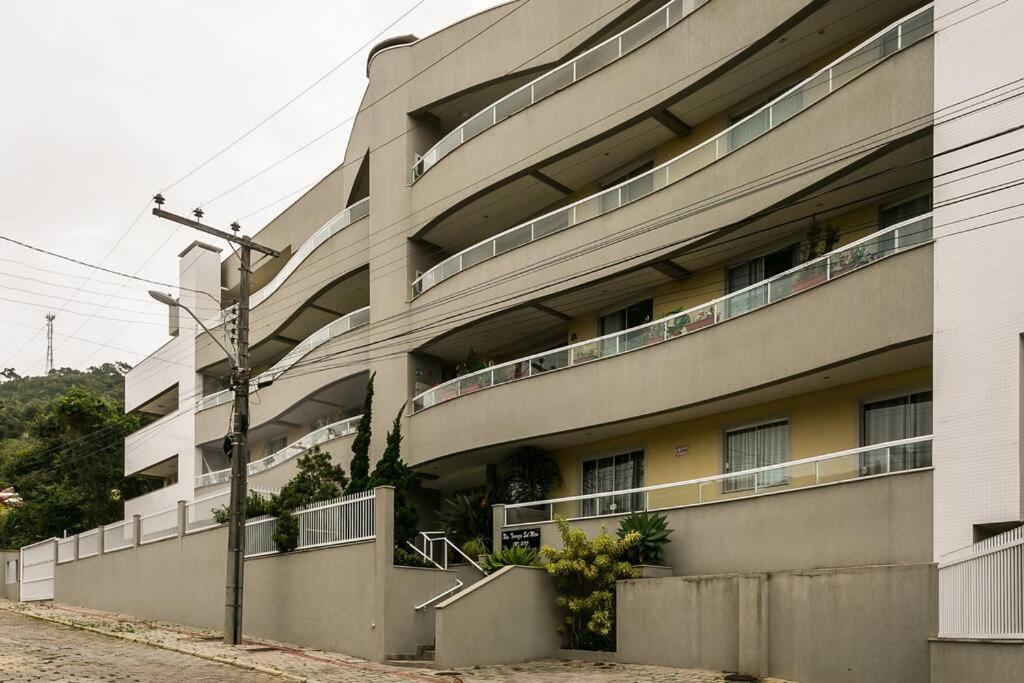Apto Centro Bombinhas