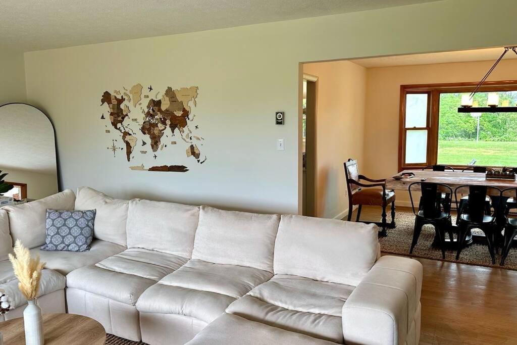 Mountain View Getaway - Stunning Views and Privacy view 4