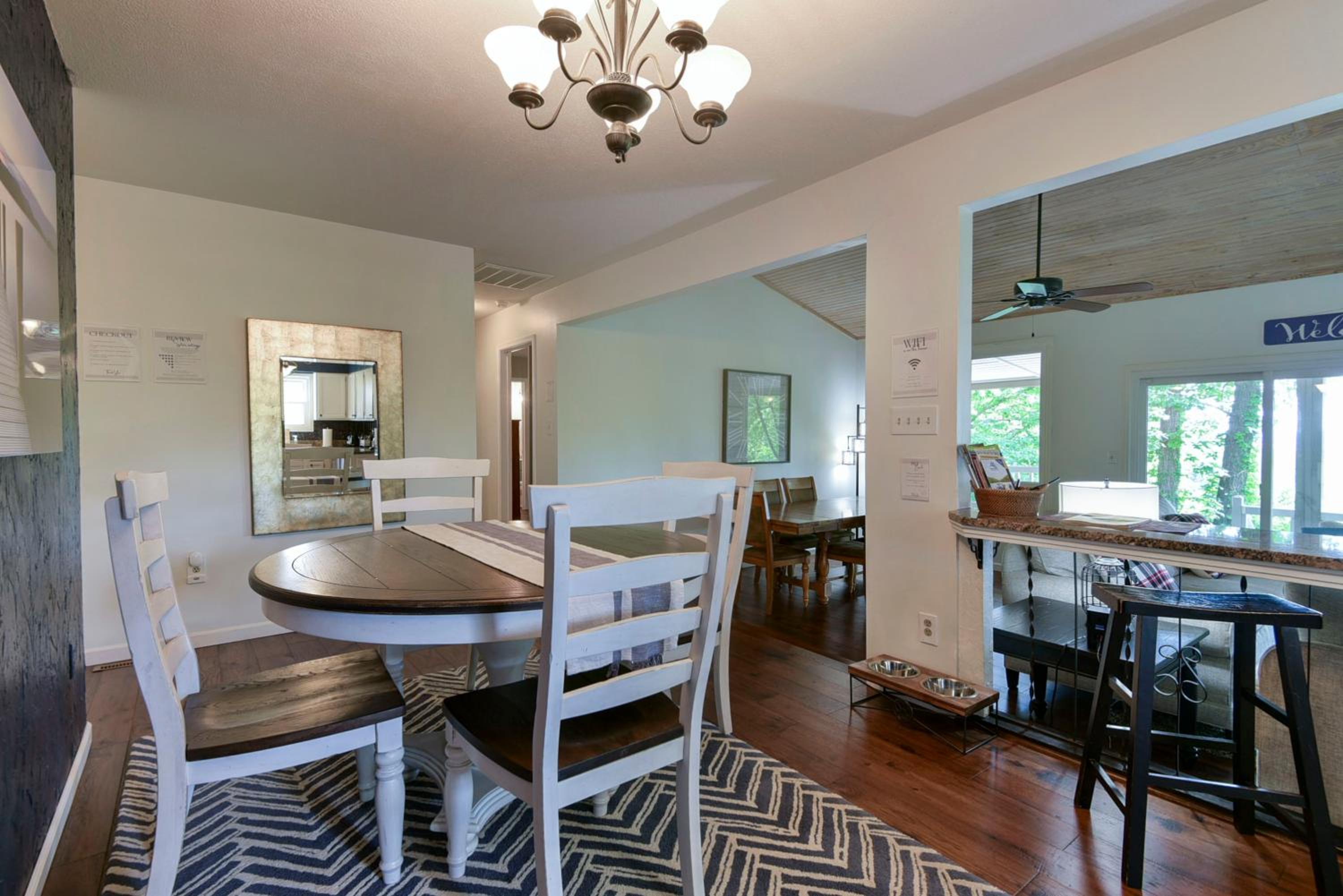 Large, private home mins to Silver Dollar City! - Property Image 33