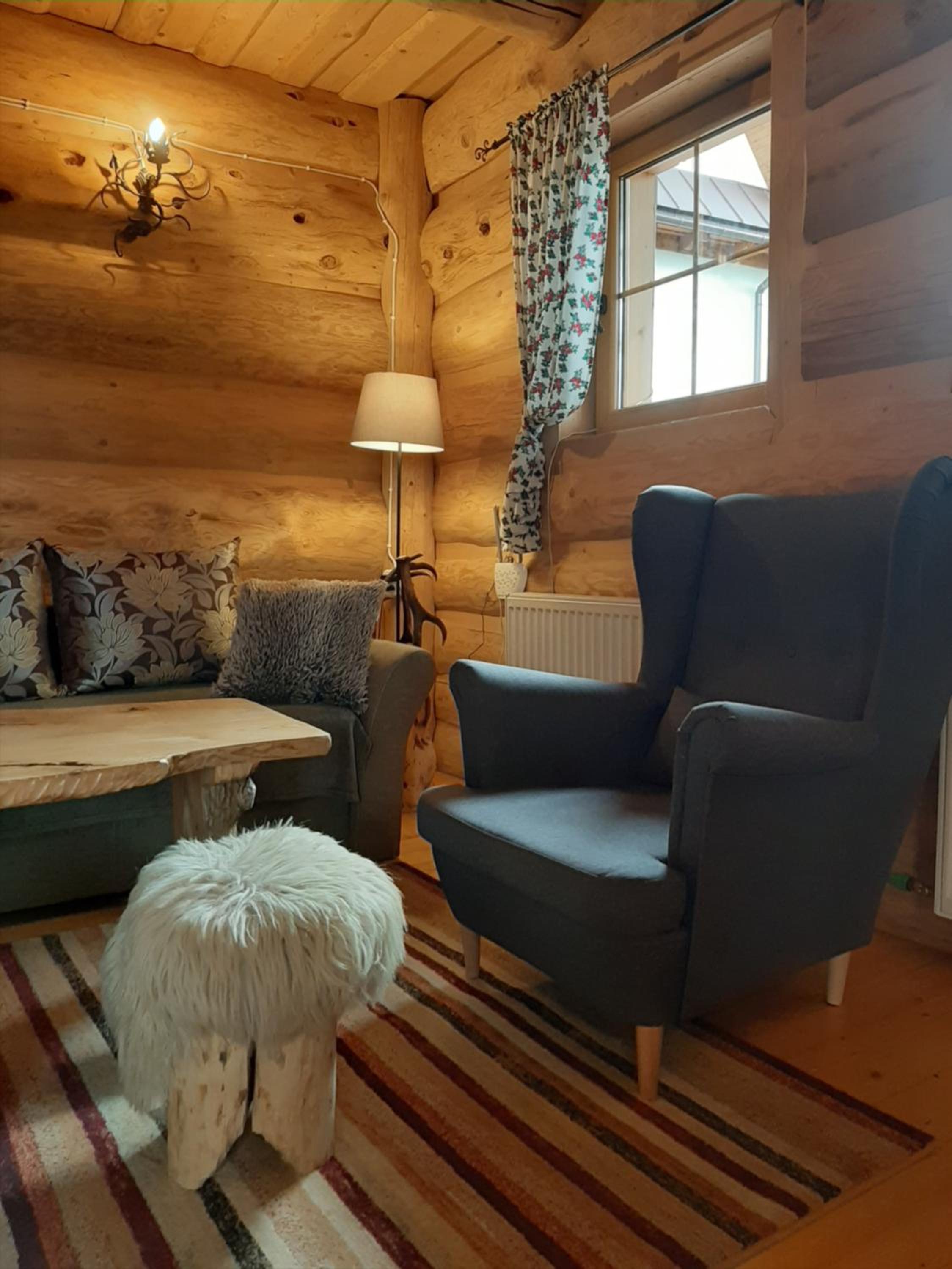 TATRA COTTAGE góralski domek z kominkiem view 2