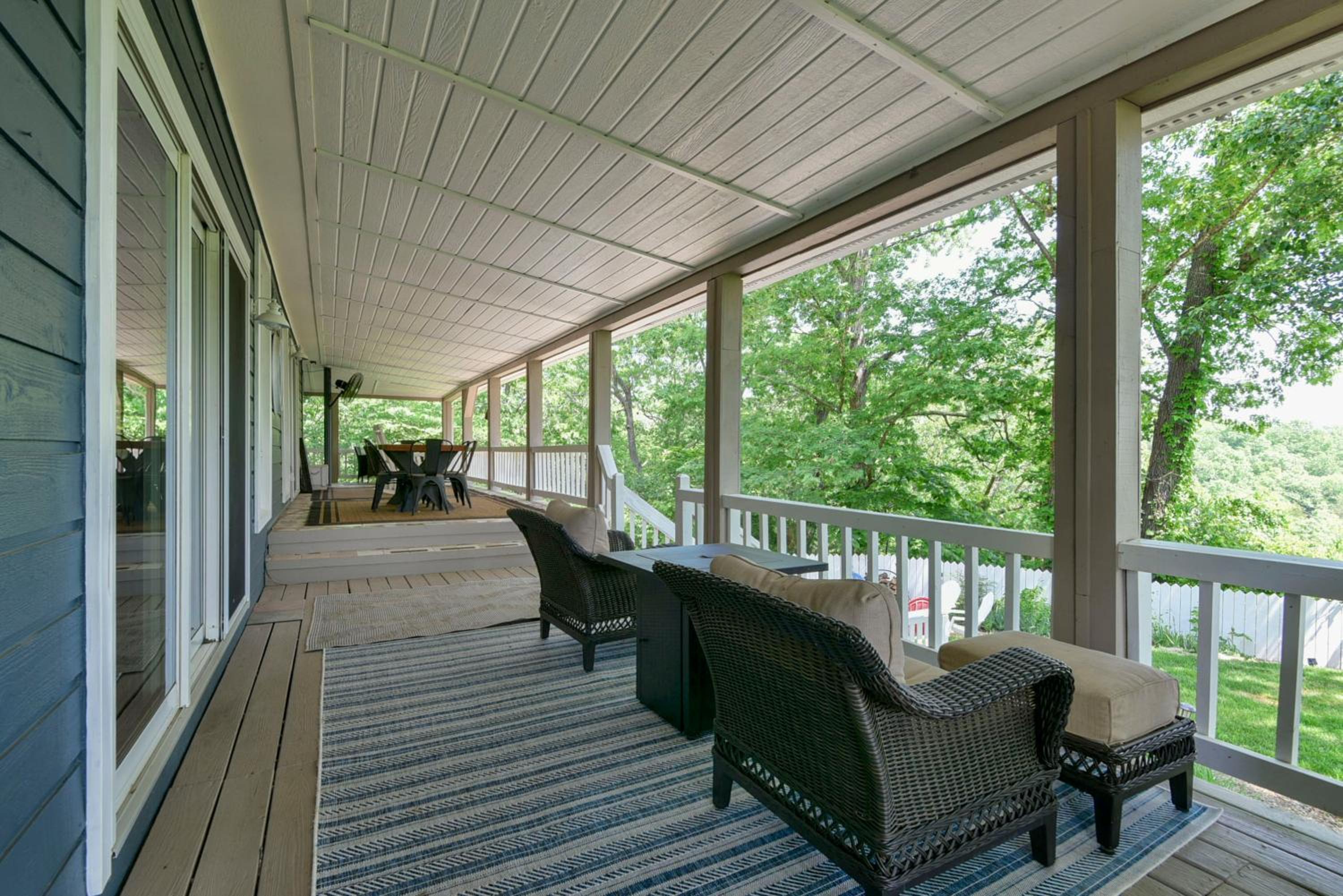 Large, private home mins to Silver Dollar City! - Property Image 24