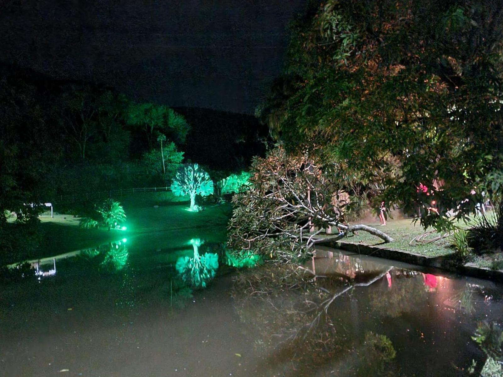 Casinha de Campo com Lago Sítio Luar do Sertão
