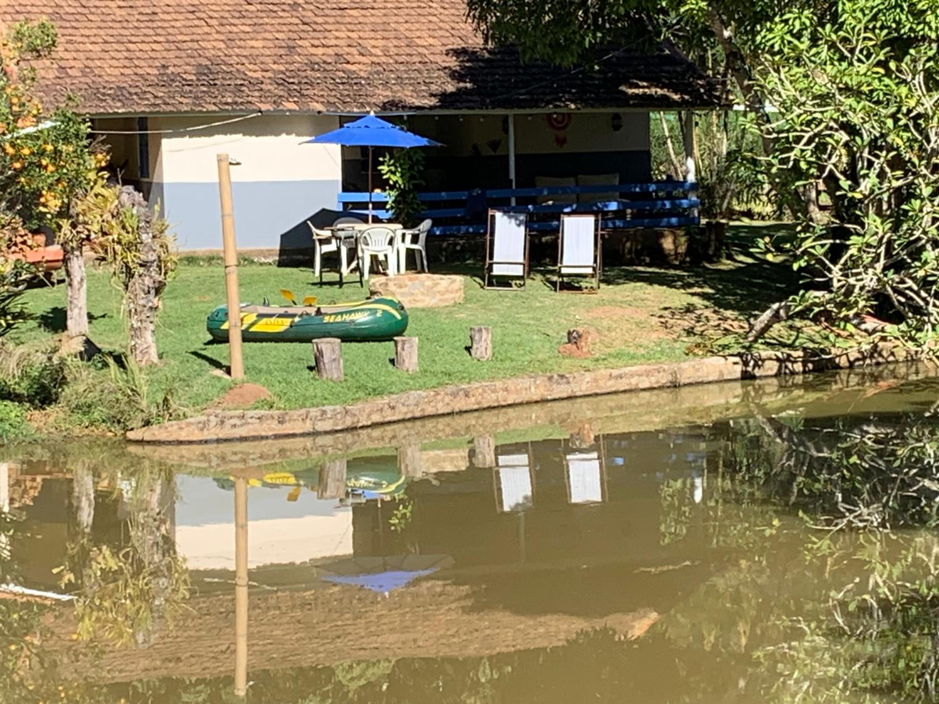 Casinha de Campo com Lago Sítio Luar do Sertão