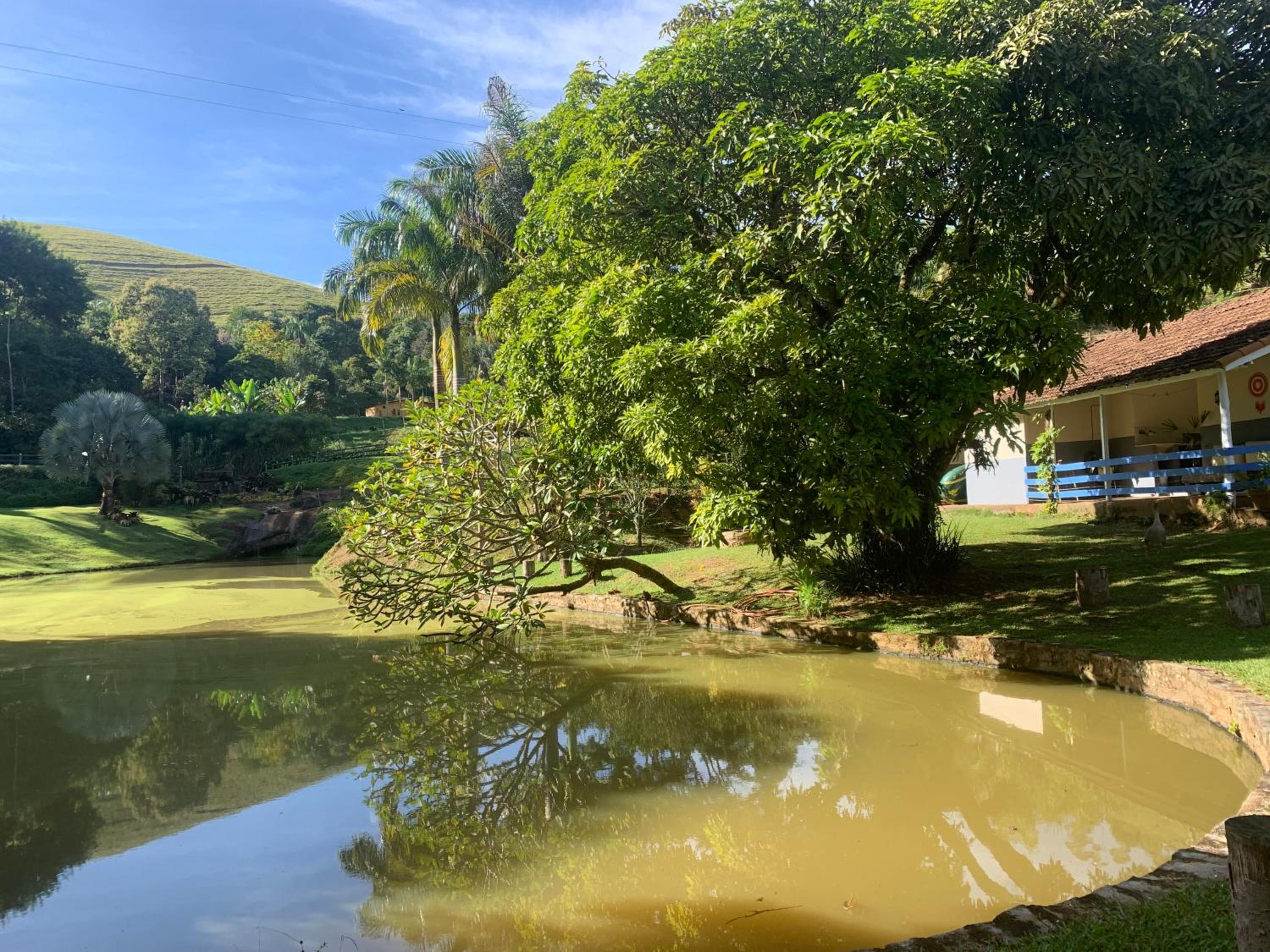 Casinha de Campo com Lago Sítio Luar do Sertão
