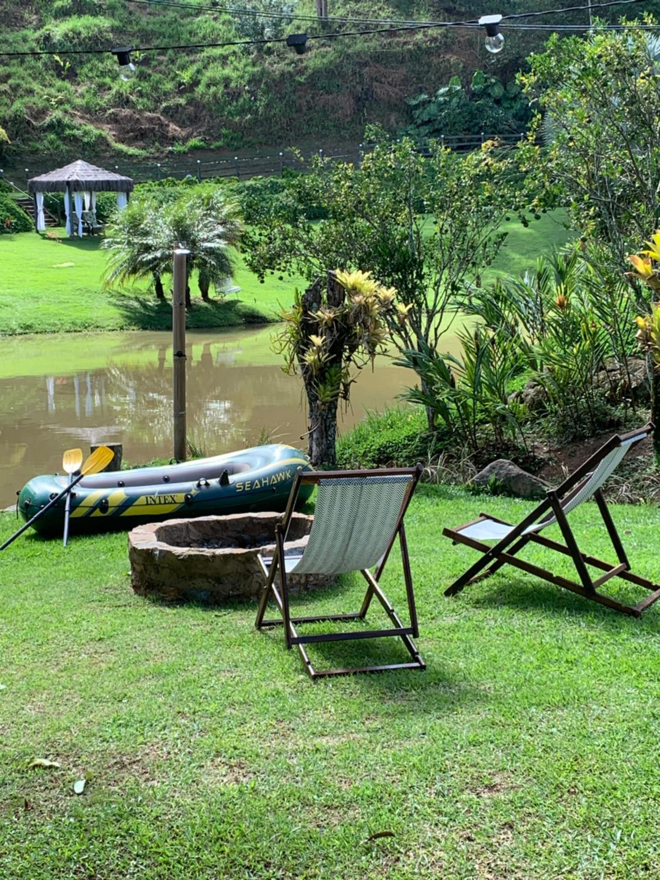 Casinha de Campo com Lago Sítio Luar do Sertão