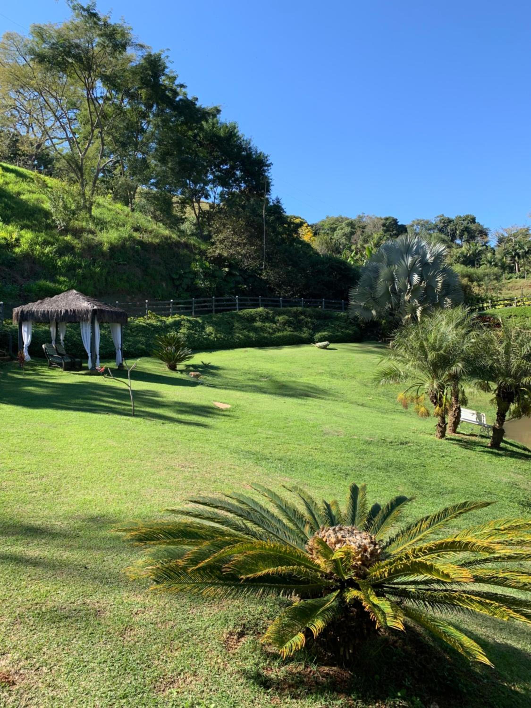 Casinha de Campo com Lago Sítio Luar do Sertão