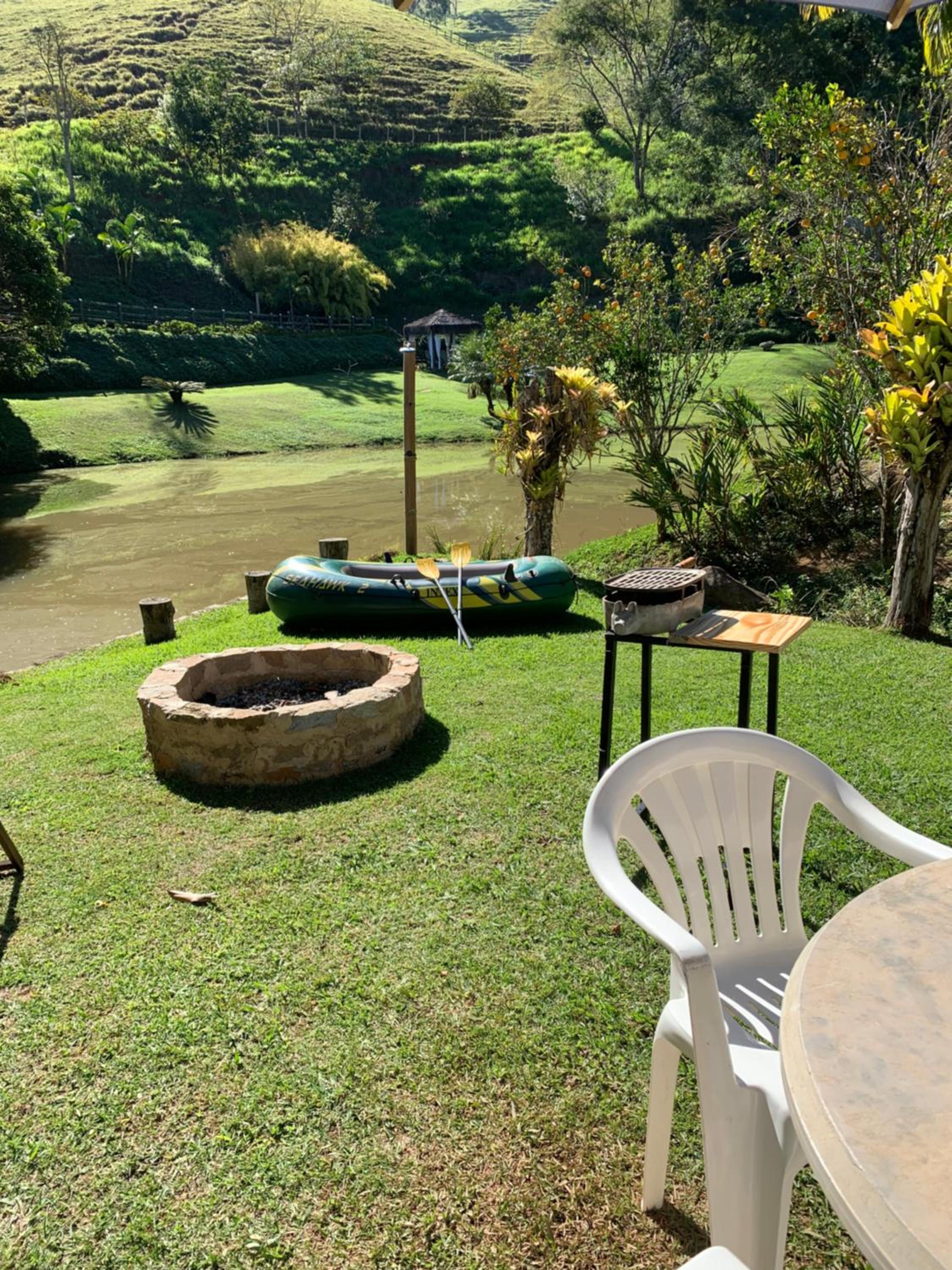 Casinha de Campo com Lago Sítio Luar do Sertão