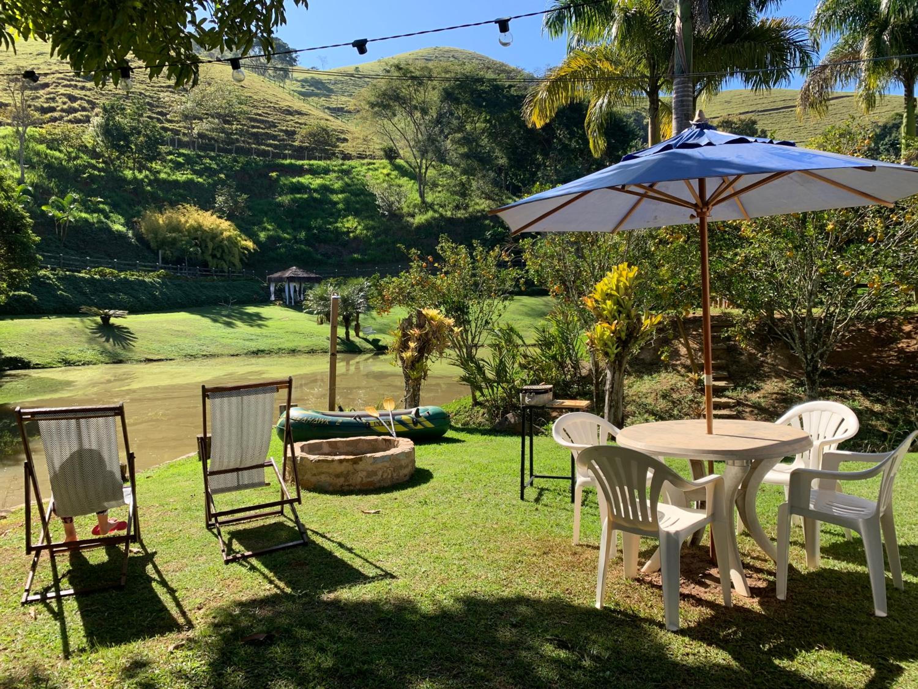 Casinha de Campo com Lago Sítio Luar do Sertão