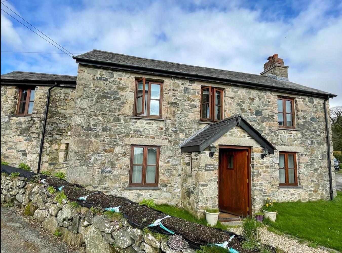 The Old Post House - Historic Dartmoor Home view 5