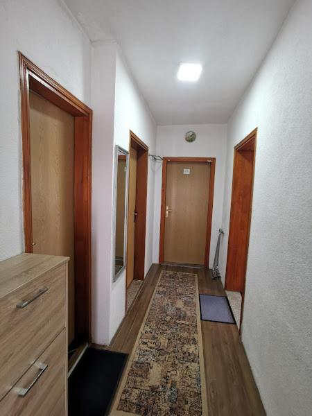 Hostel Raft Neretva