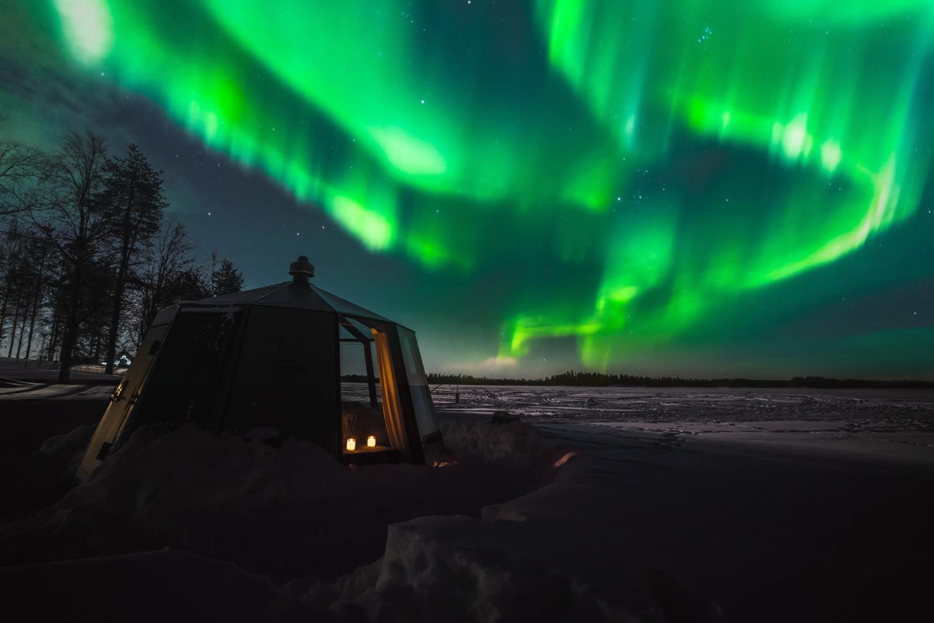 Luxury Aurora glass Igloo, hot tub & sauna cottage view 2