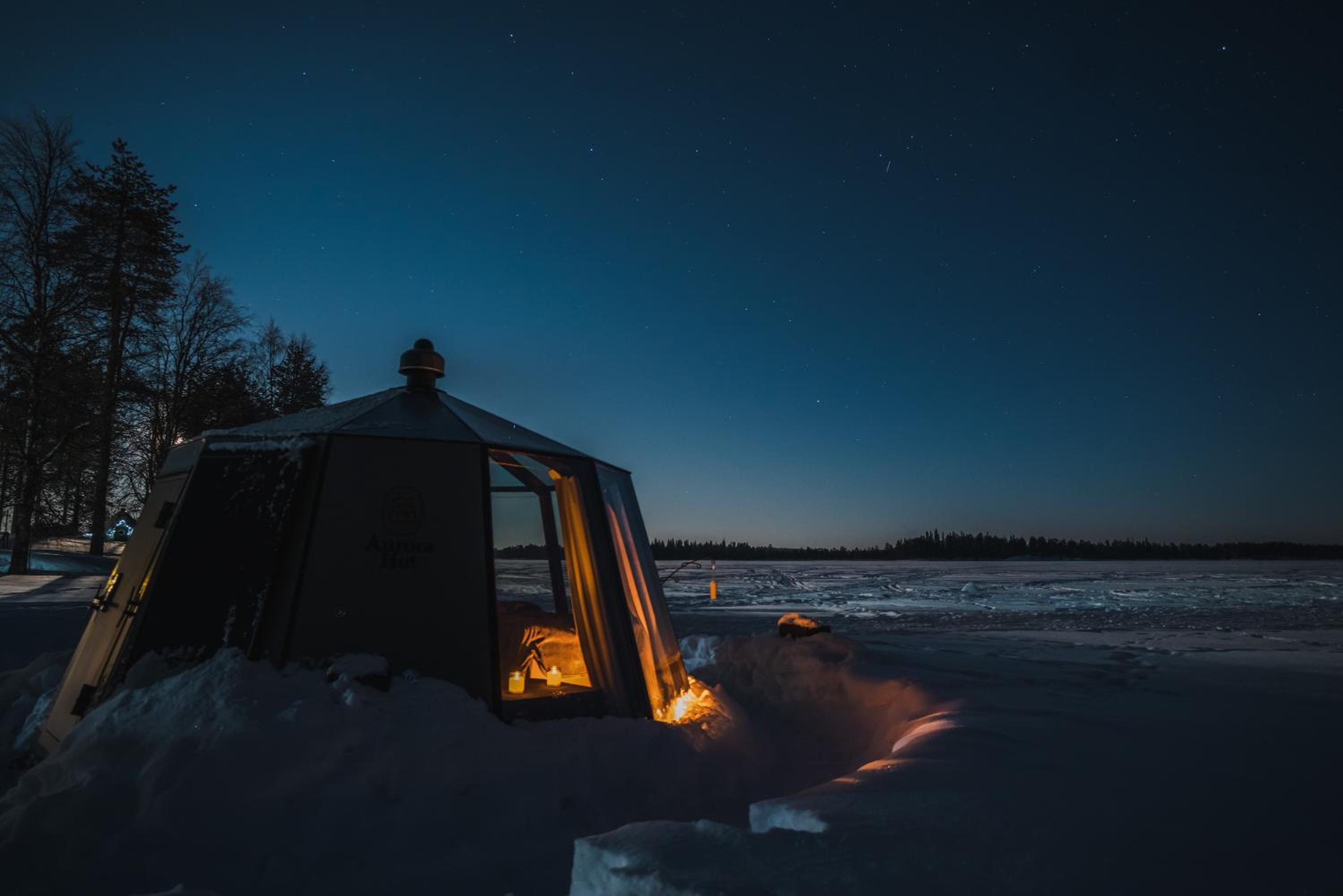 Luxury Aurora glass Igloo, hot tub & sauna cottage view 5