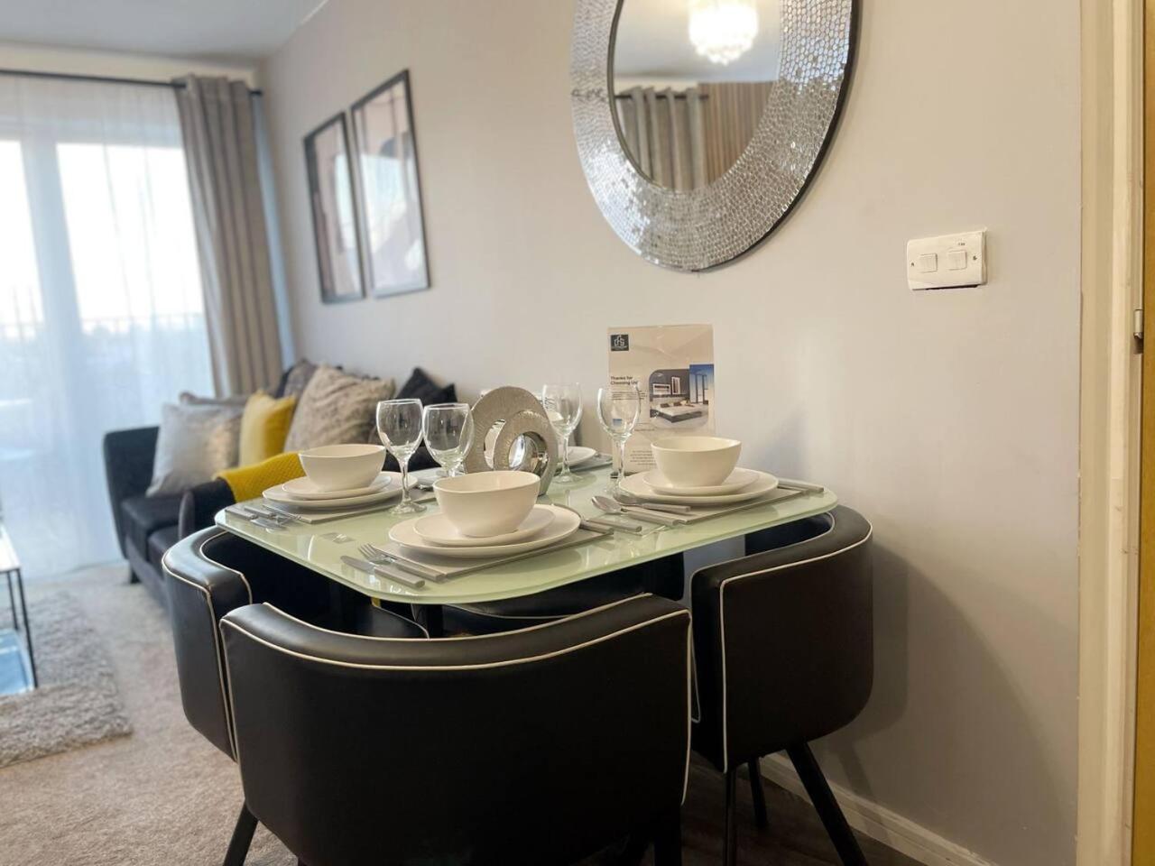 Cityfront Cosy Apt Near City Centre & Etihad Stadium, Free Parking - main view