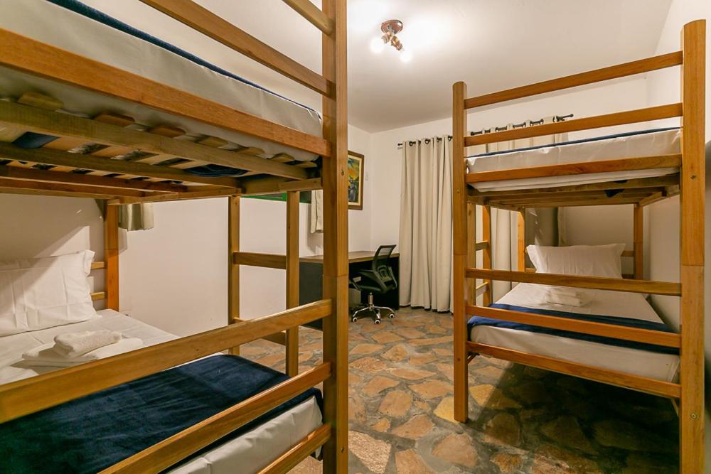 Abaporu Art Hostel
