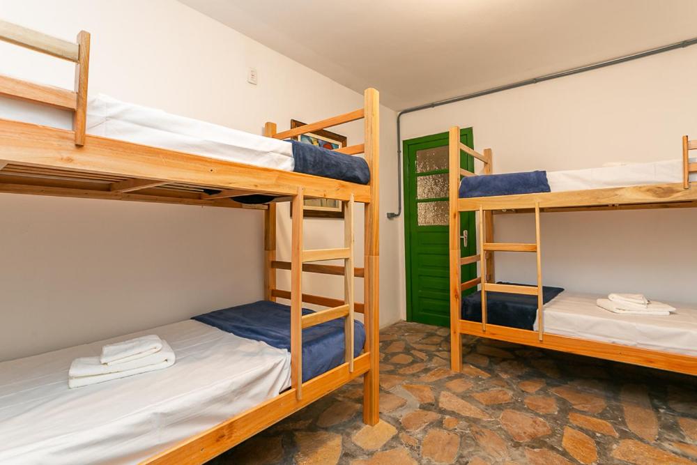 Abaporu Art Hostel