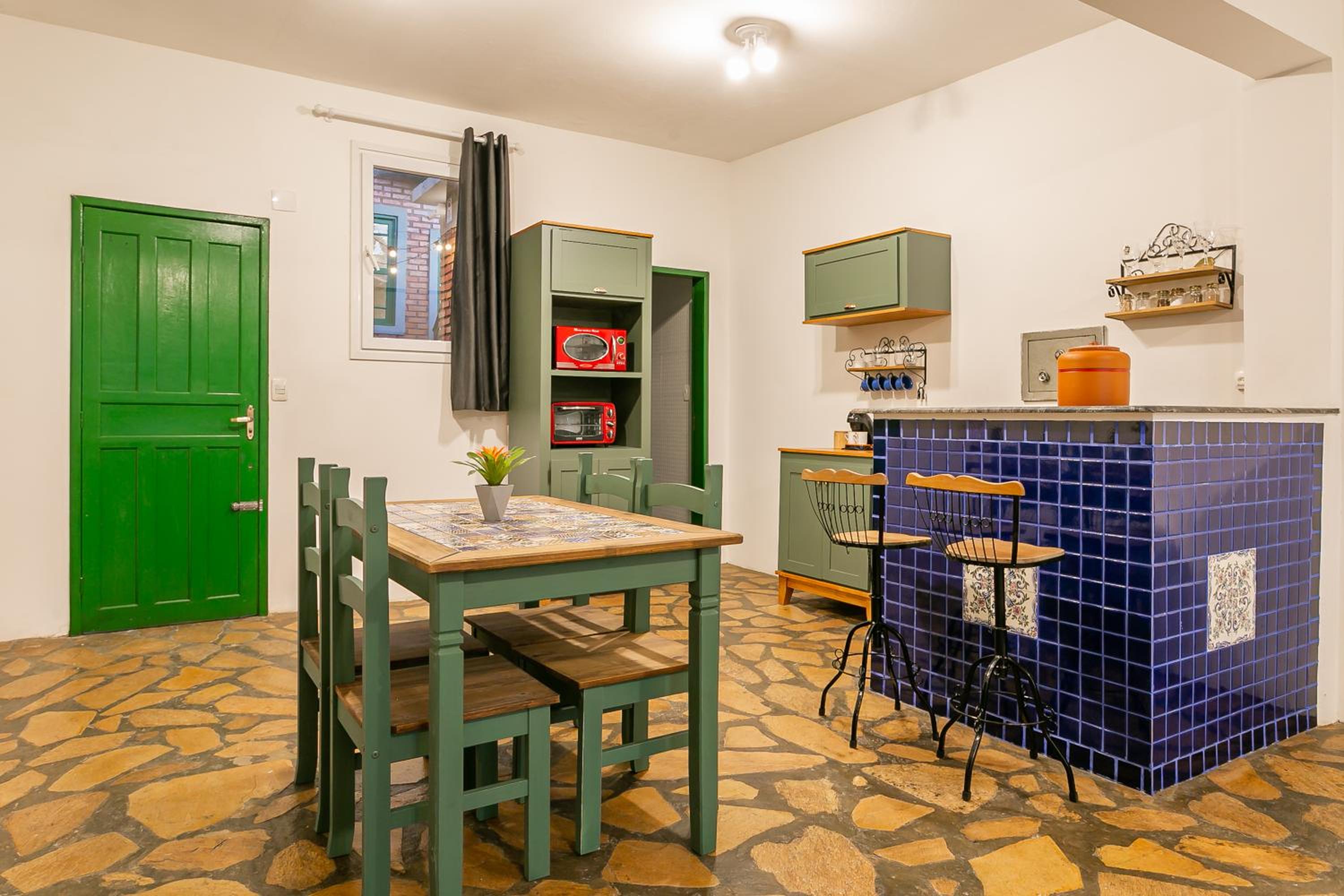 Abaporu Art Hostel