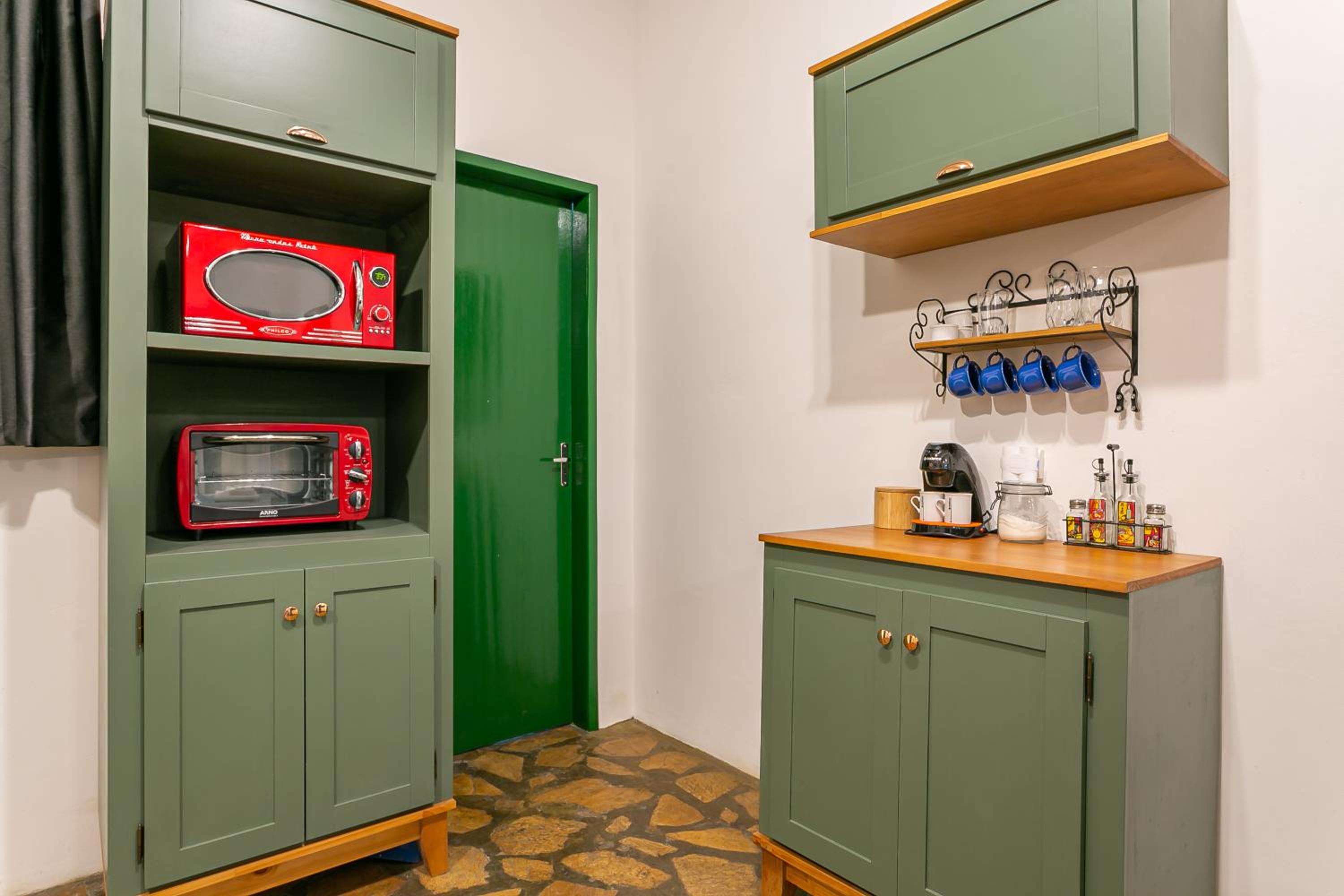 Abaporu Art Hostel