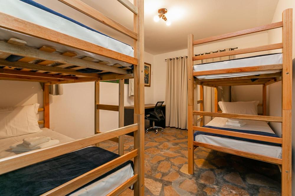 Abaporu Art Hostel