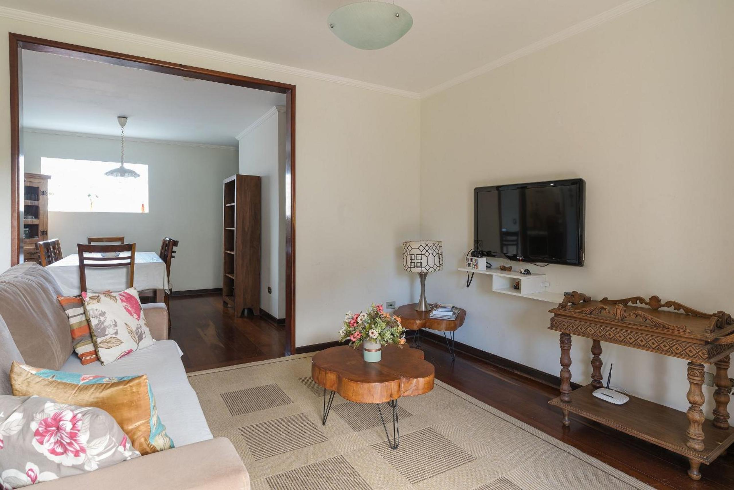 Large house w/fireplace in Campos do Jordão RAS175