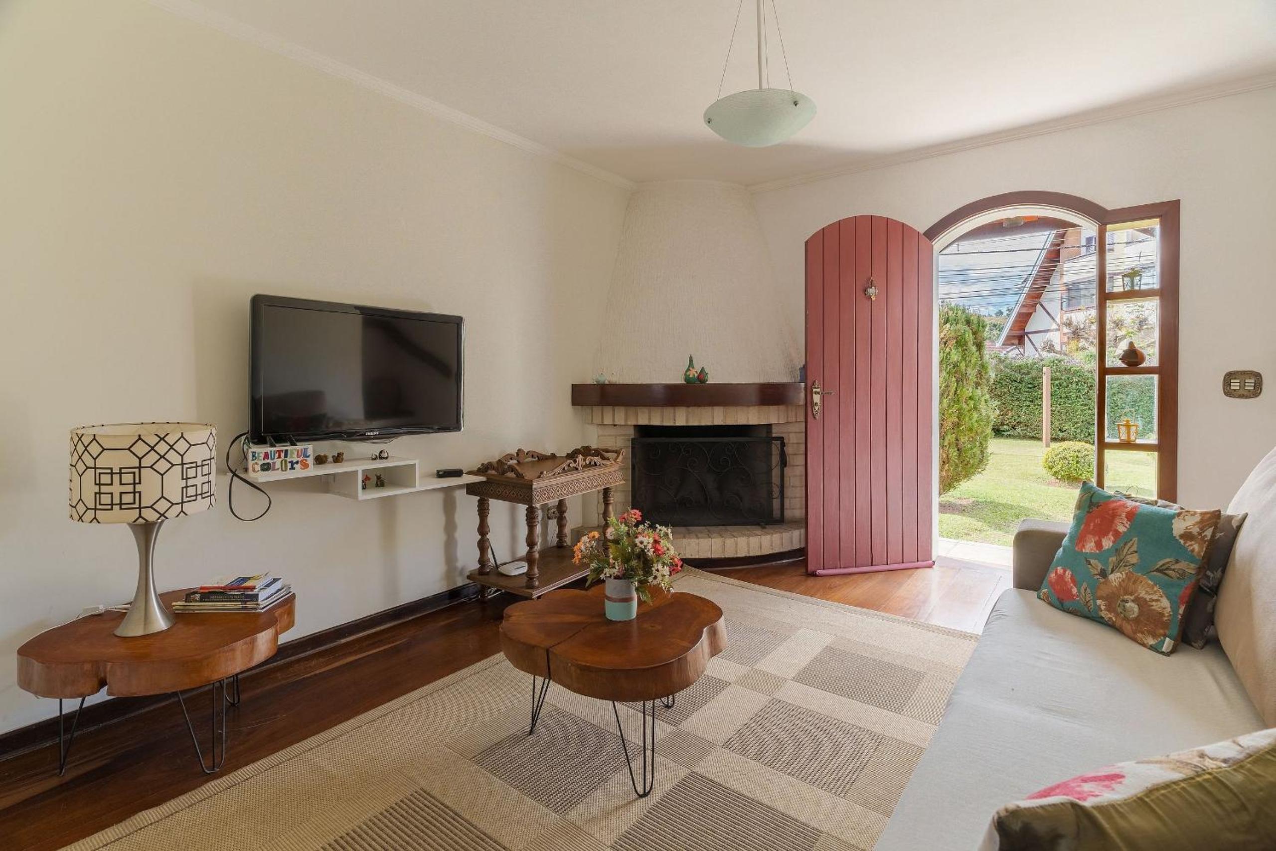 Large house w/fireplace in Campos do Jordão RAS175