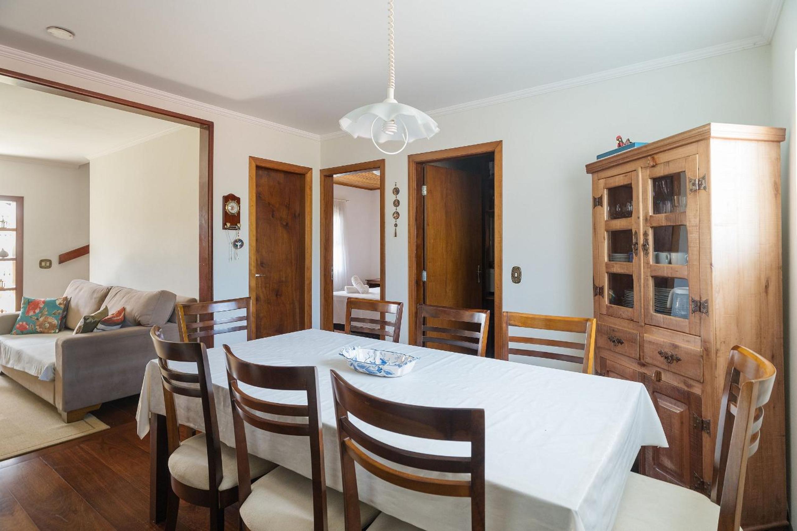 Large house w/fireplace in Campos do Jordão RAS175