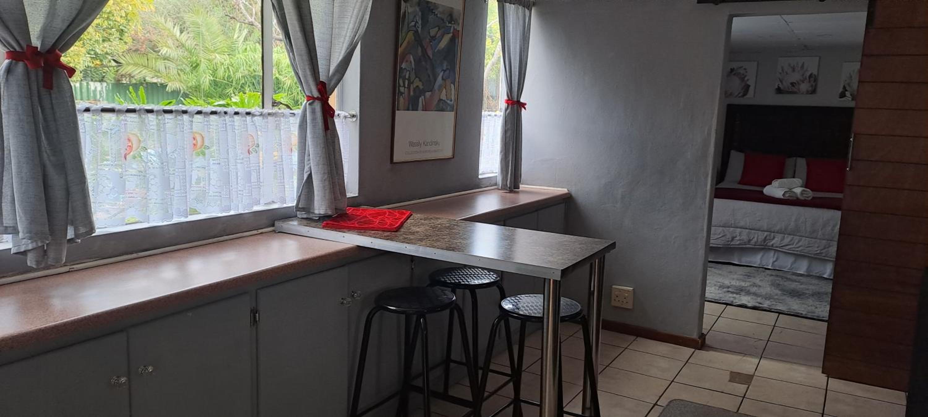 Our Place - Family - 5 bed unit view 3