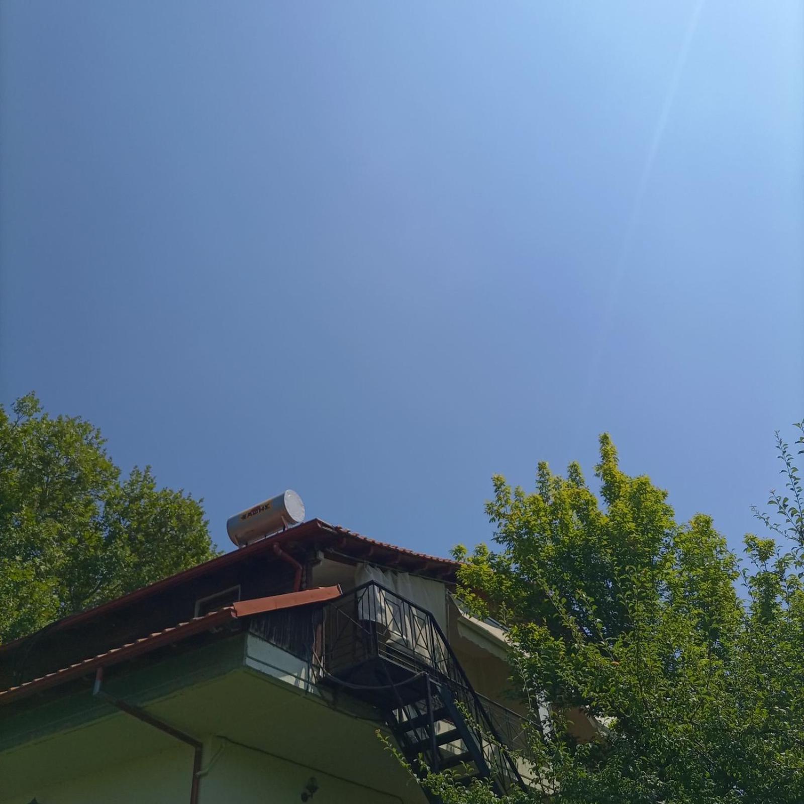 SPIROS APARTMENTS