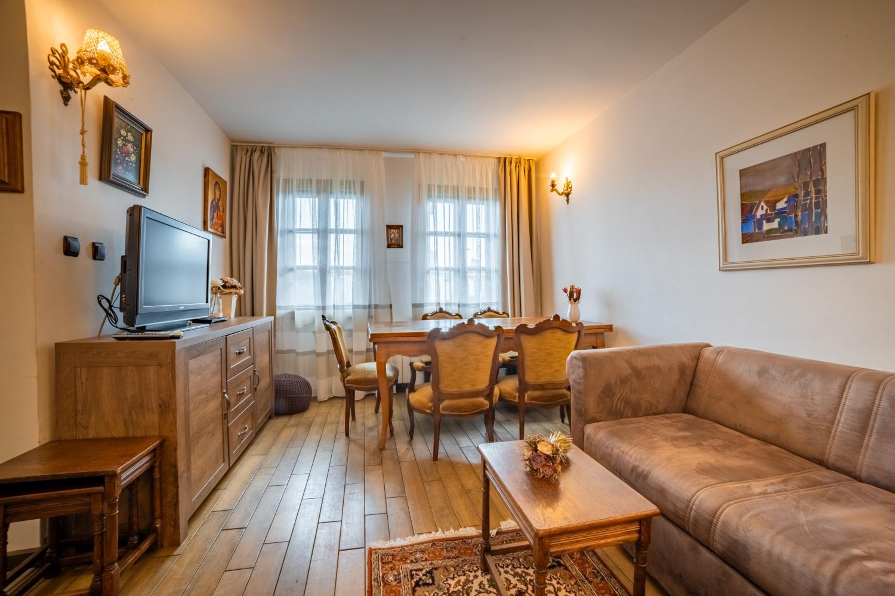 Four Riders Guest House