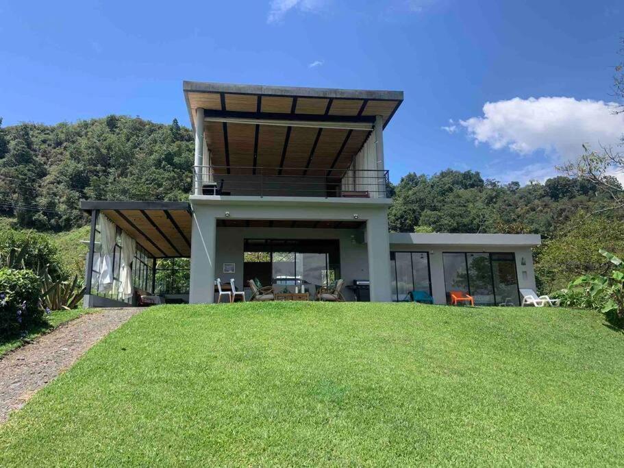 Casa en Chivor a 3 hrs de Bogota