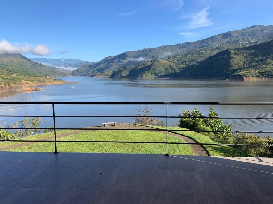 Casa en Chivor a 3 hrs de Bogota
