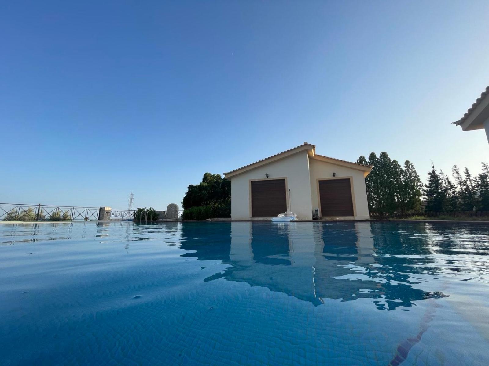 Pool House Stamato view 5