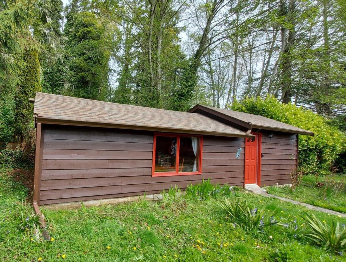 Sooke Vacations - Sooke Harbour Cottage - Property Image 5