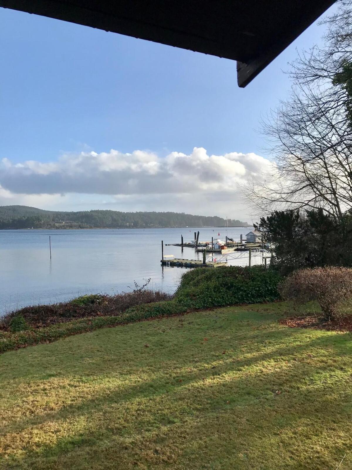 Sooke Harbour Cottage