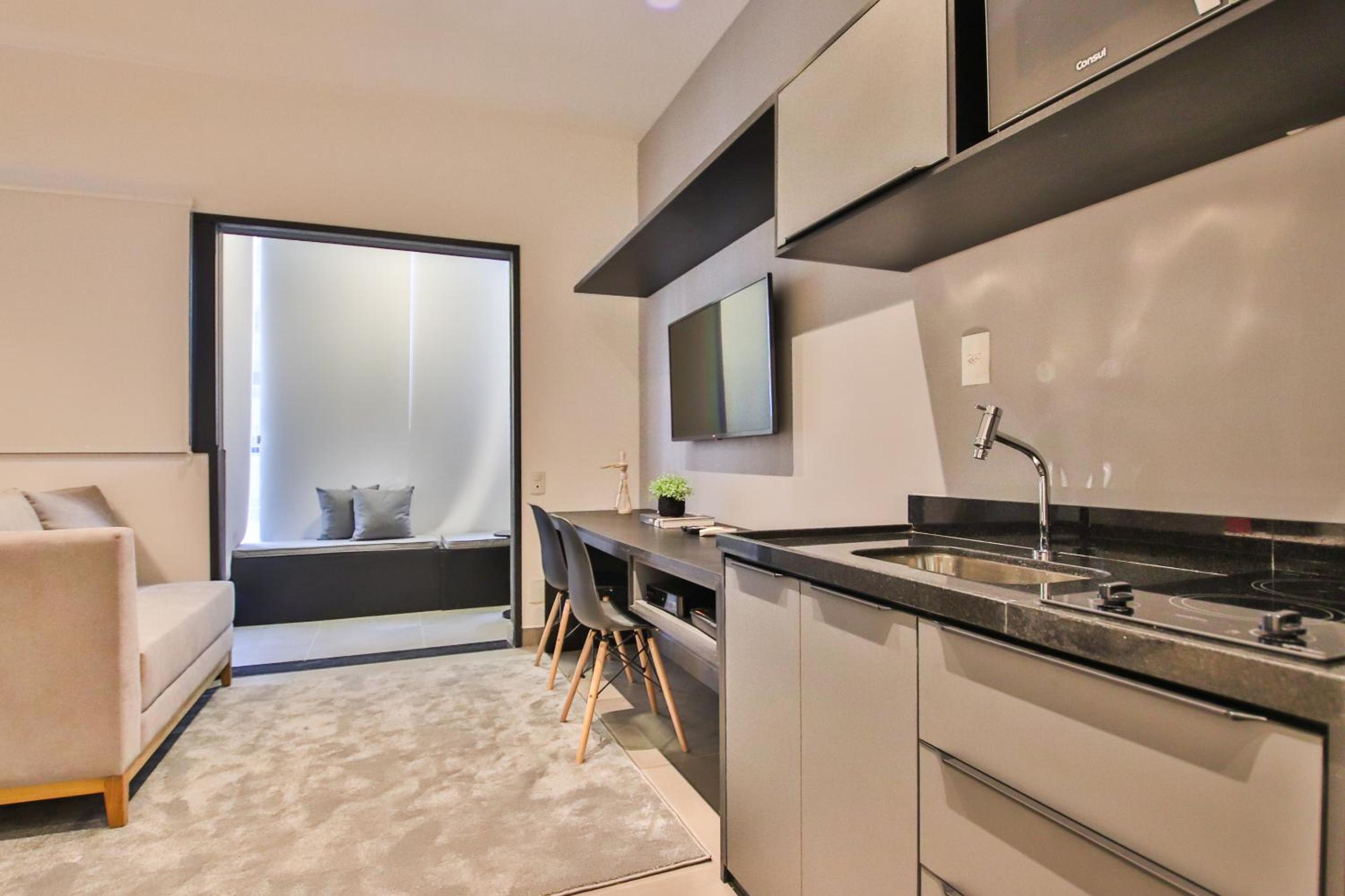 360 VN Capote Valente by Housi