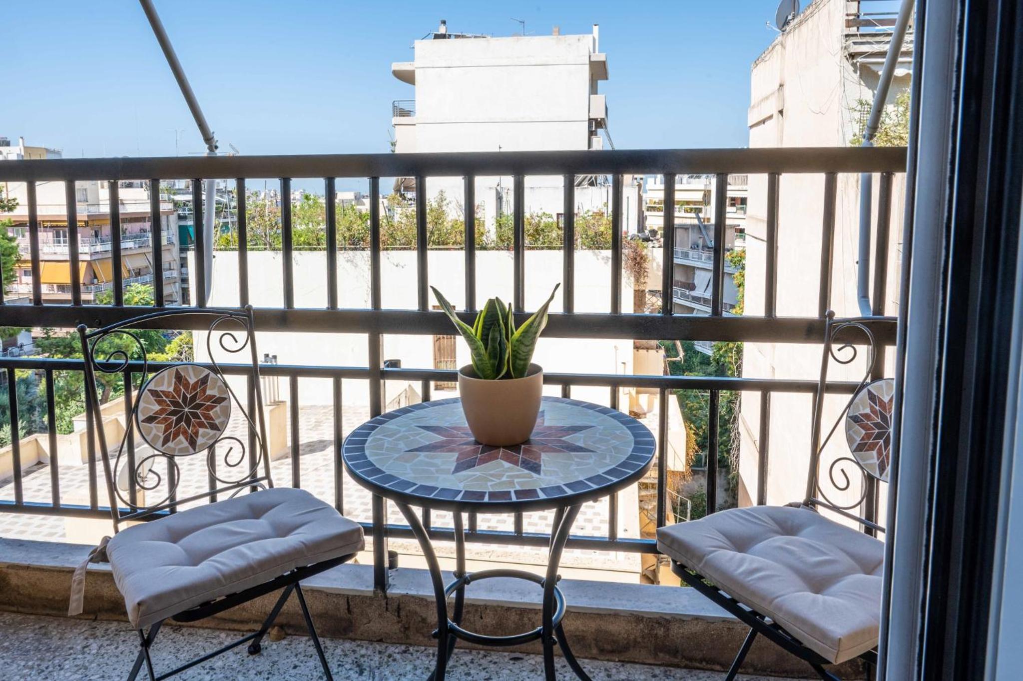 Best House Evmenous Pagrati Athens en Athens