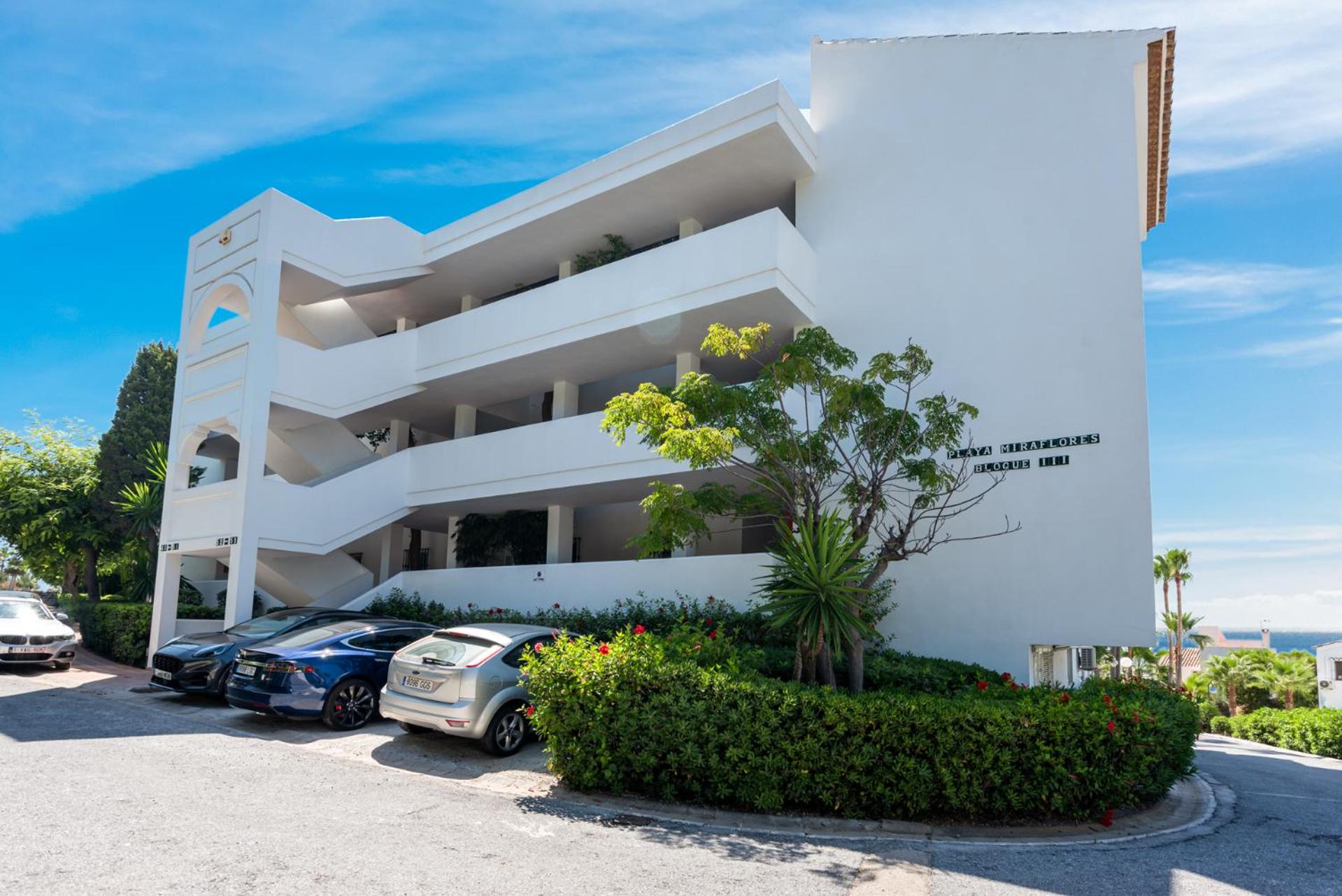 Playa Miraflores Luxury Beachfront Apartment