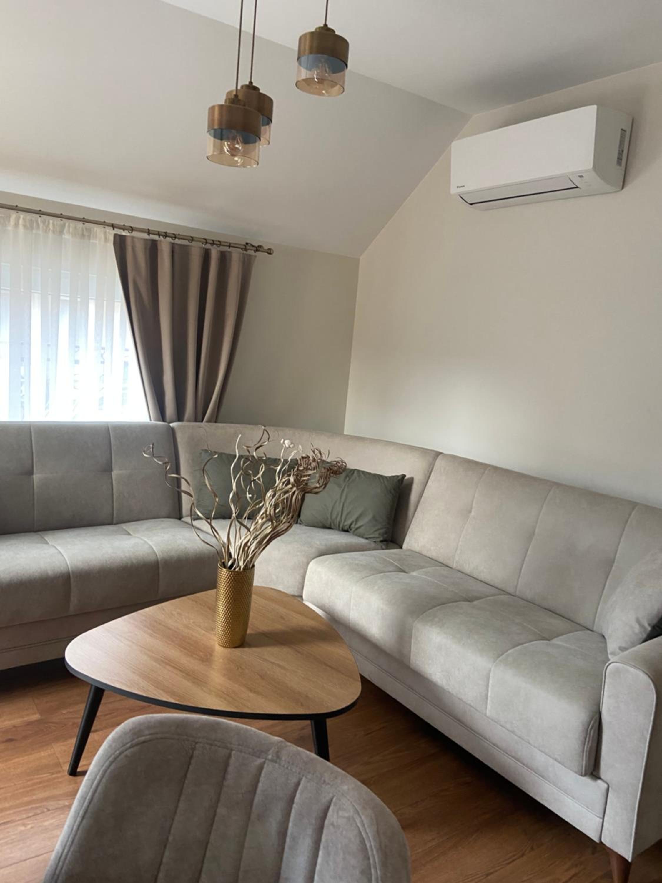 M&M Center Apartment with free parking