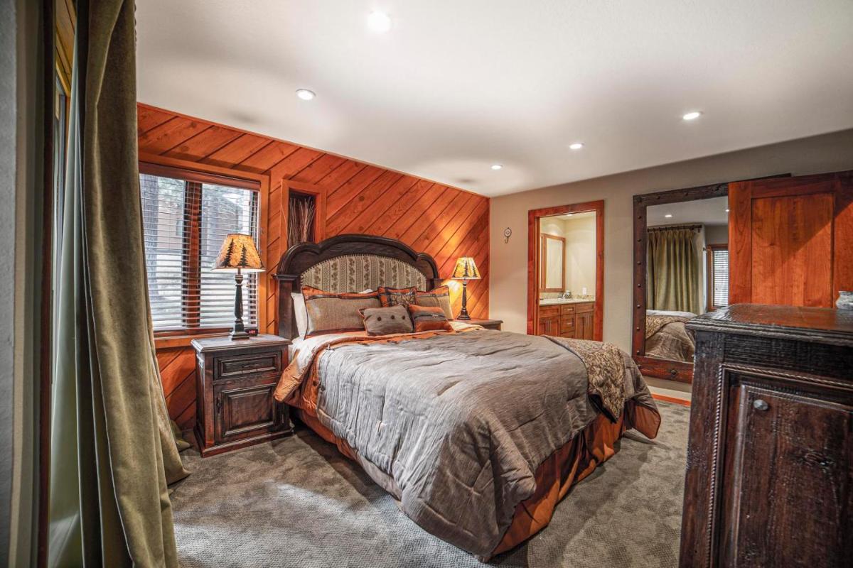 445 - Pet-Friendly Condo Private Balcony Stunning Views view 5