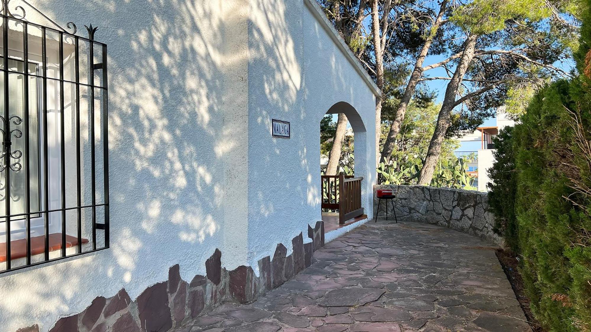 Charming Villa in Eldorado Playa.