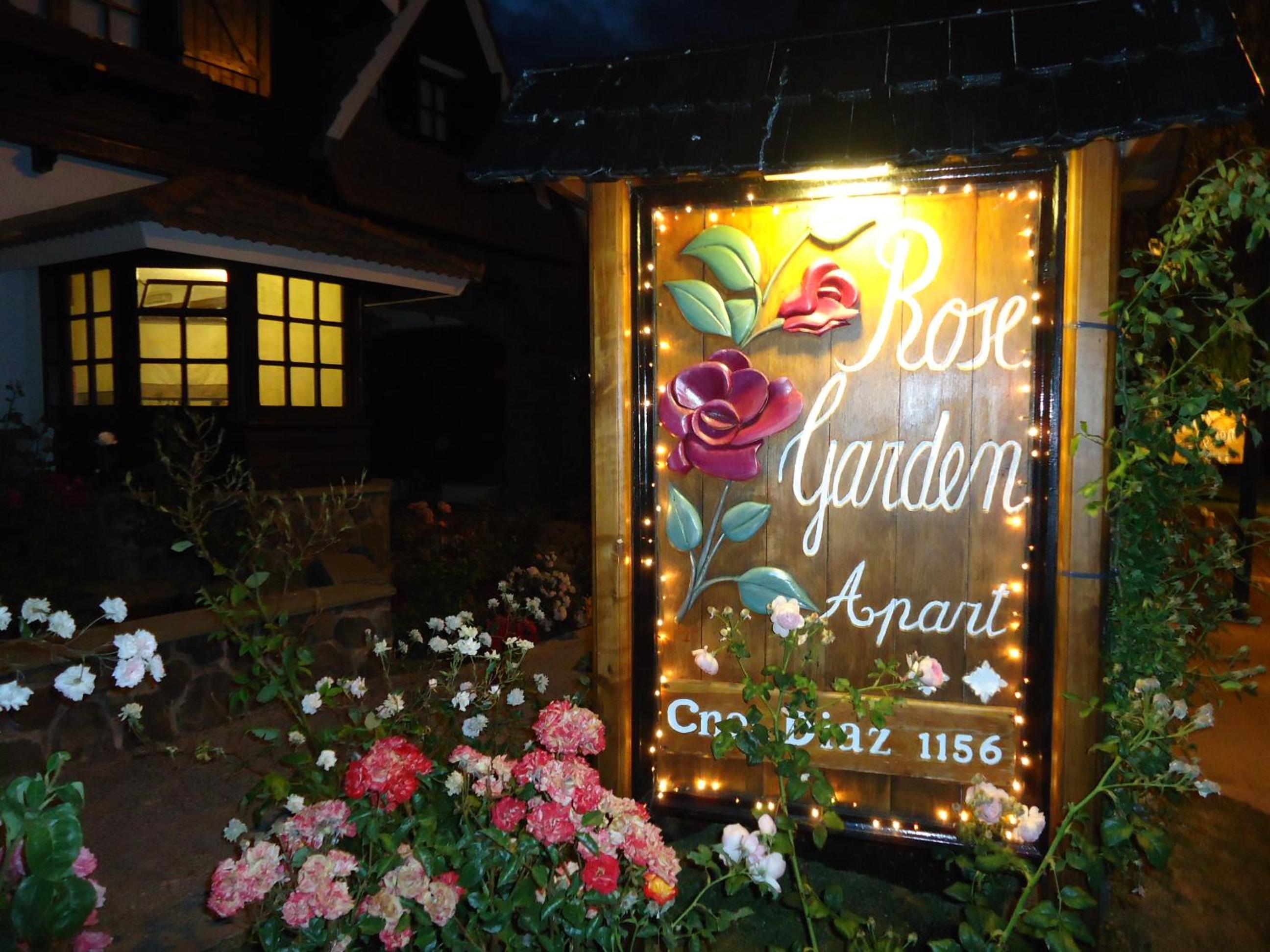 Apart Rose Garden