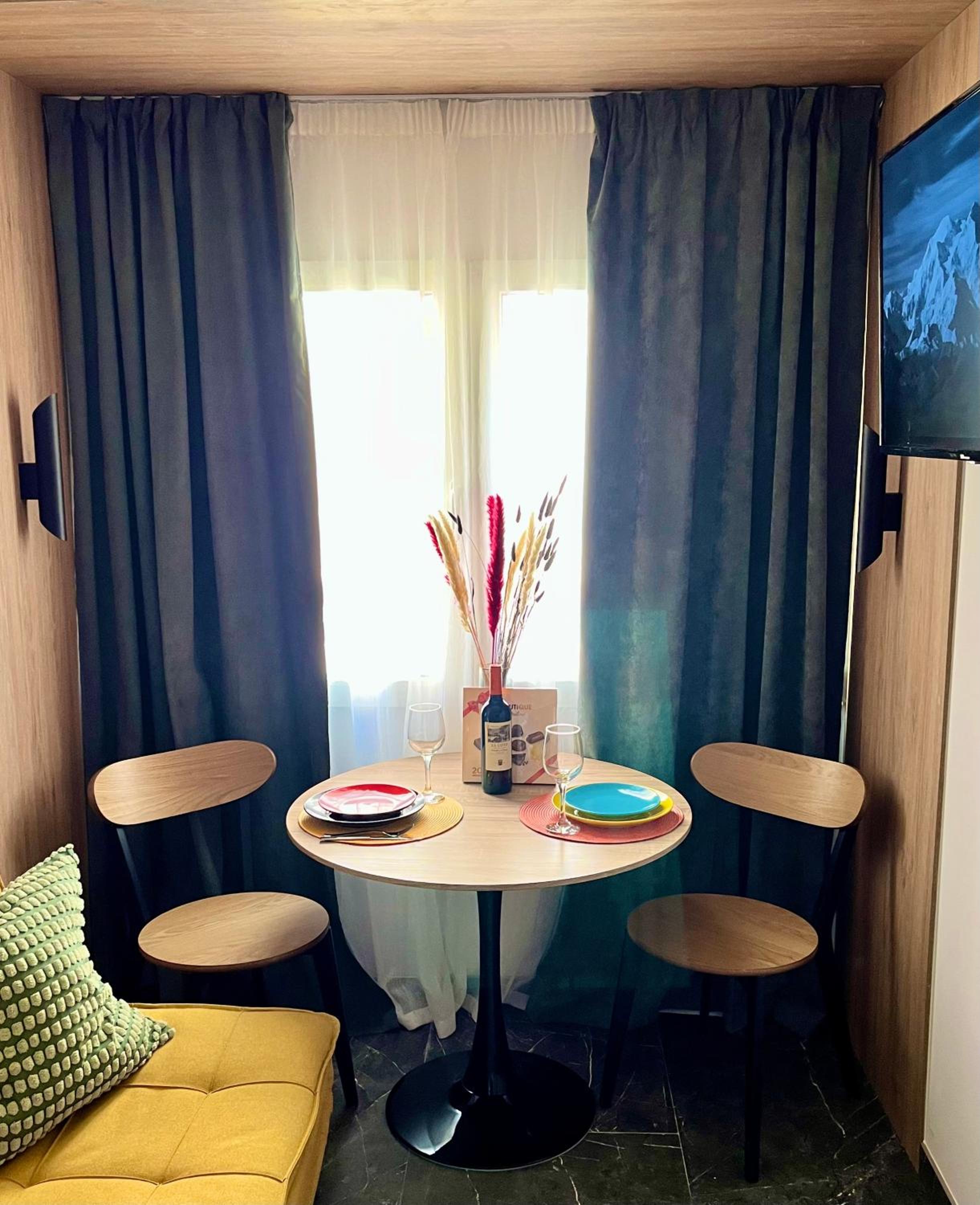 Alicante Market Premium Suites