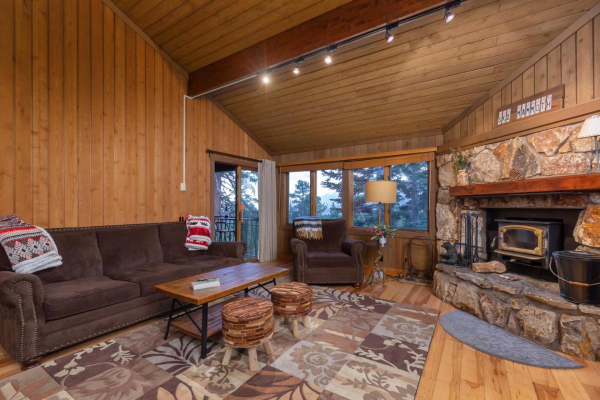 315 - Breathtaking Views Condo Walk to Ski Village Pool Spa