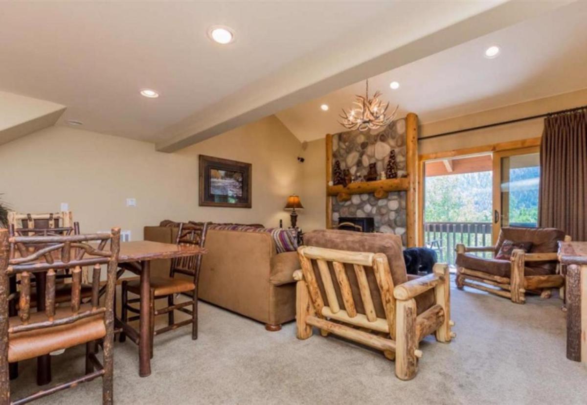 402 - Meadow Condo Panoramic Mountain Views view 5