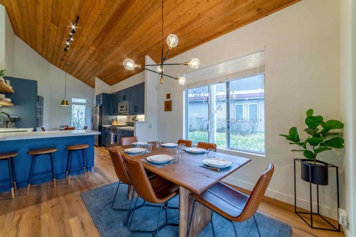 529- Snowcreek Luxury Remodel view 4