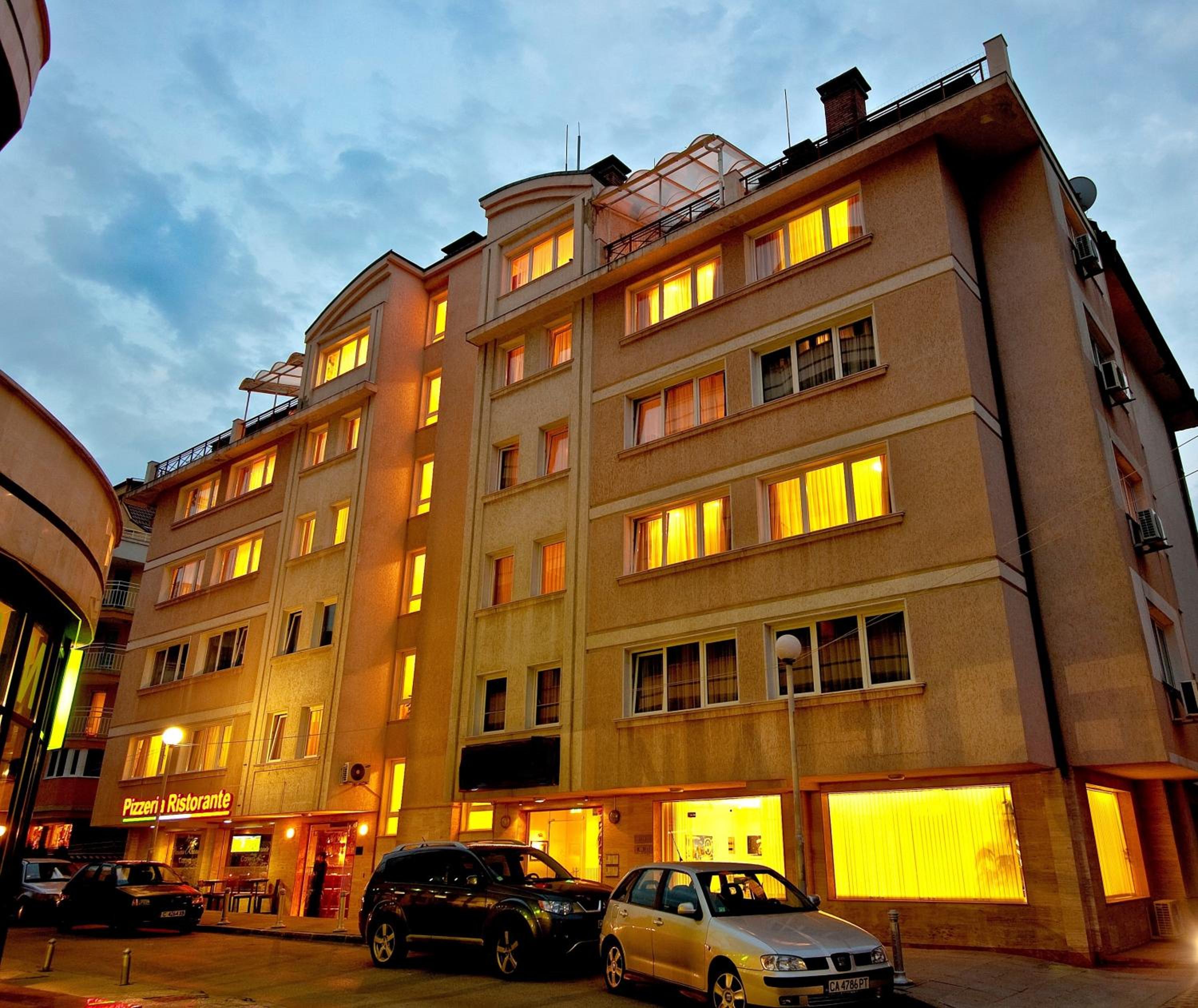 Photo 16