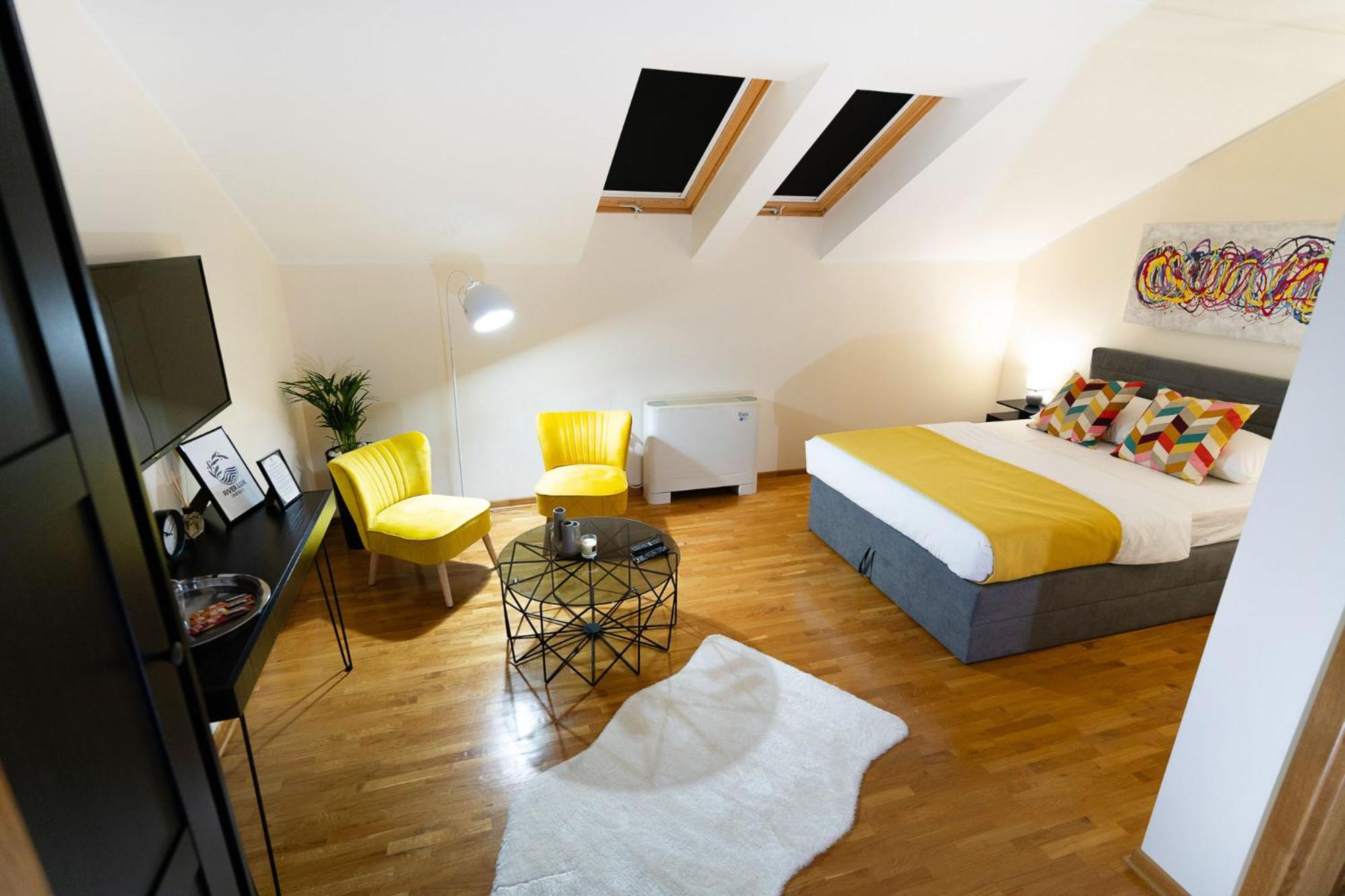 Mini Hotel RiverLux Apartments