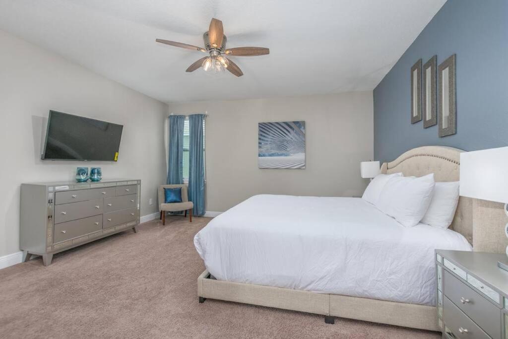Luxury 6 BR 6 Bath @Encore Resort Pool Spa Grill.